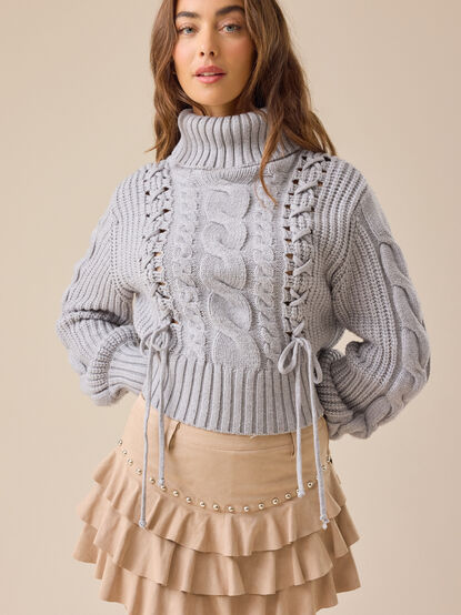 Nikole Cable Knit Tie Sweater - TULLABEE