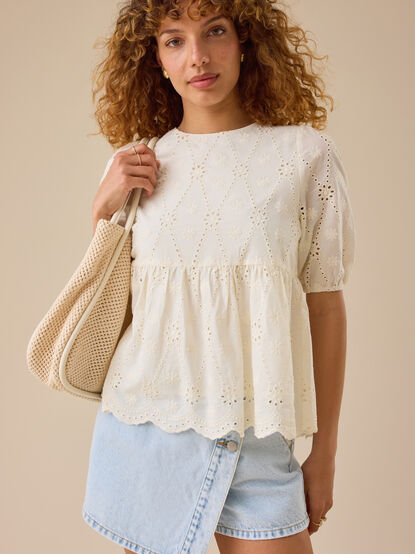 Natalya Embroidered Tunic Top - TULLABEE