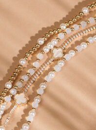 Sparkling Clover Smart Watch Band Detail 3 - TULLABEE