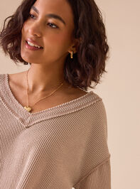 Ada Ribbed Boxy Tee Detail 3 - TULLABEE