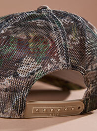 Professional Tailgater Camo Trucker Hat Detail 3 - TULLABEE