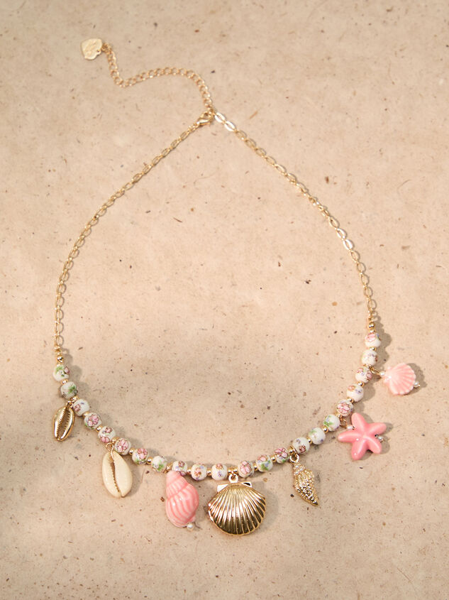 Pink Shell Charm Necklace Detail 2 - TULLABEE