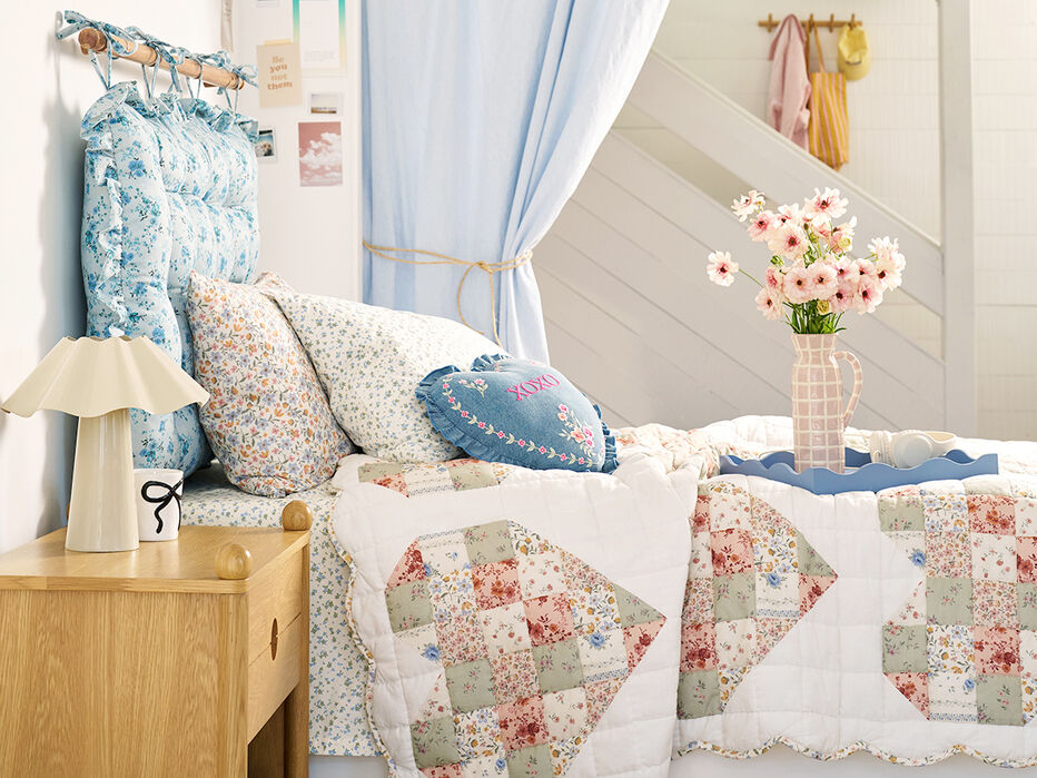Aubrie Floral Quilt - TULLABEE - 