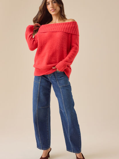 Kiki Off-Shoulder Sweater - TULLABEE