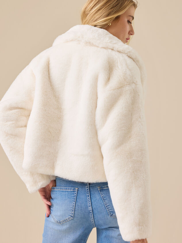 Savanna Fur Jacket Detail 4 - TULLABEE