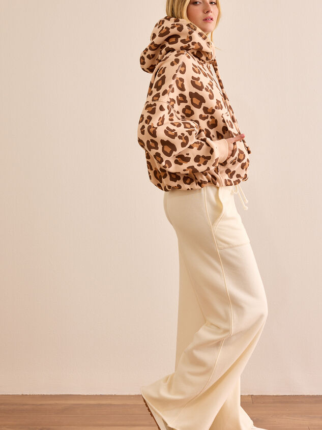 Luxe Leopard Fleece Hoodie Detail 3 - TULLABEE