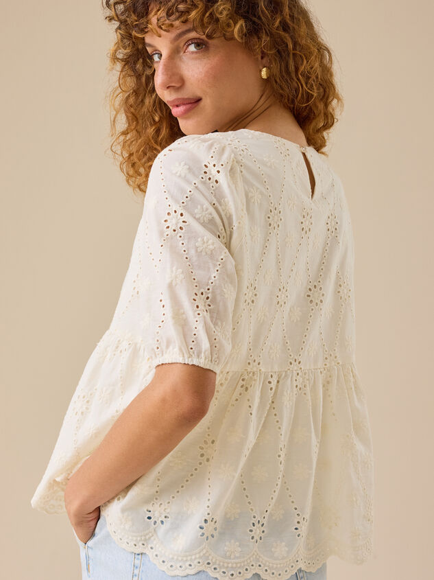 Natalya Embroidered Tunic Top Detail 6 - TULLABEE