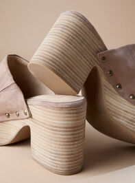 Gigi Platform Heels Detail 4 - TULLABEE