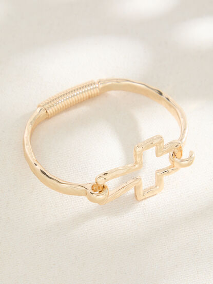 Hammered Open Cross Hinge Bracelet - TULLABEE