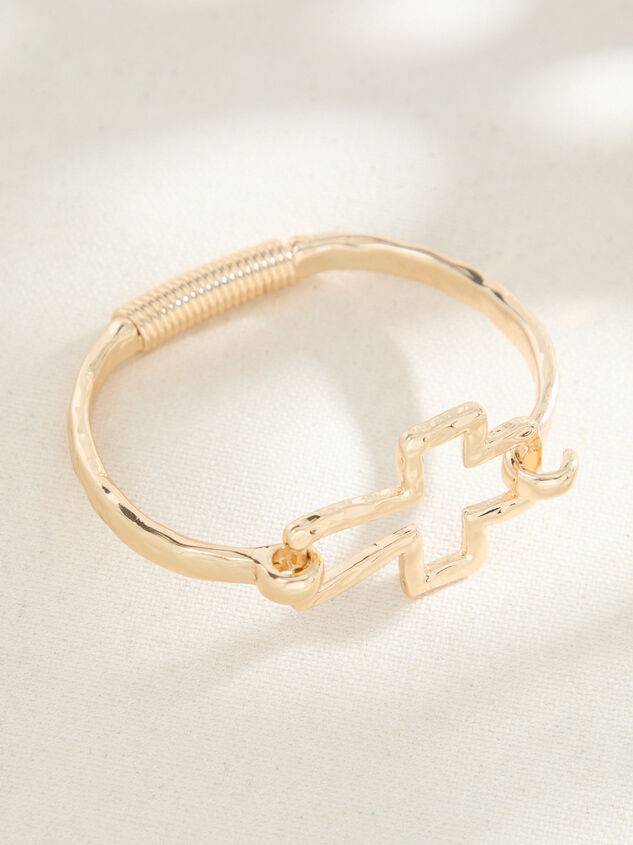 Hammered Open Cross Hinge Bracelet Detail 2 - TULLABEE
