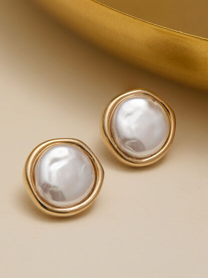 Pearl Gold Line Earring - TULLABEE