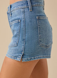 Lillie Claire Denim Shorts Detail 4 - TULLABEE