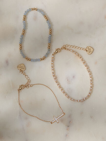 Enamel Cross Beaded Bracelet Set - TULLABEE