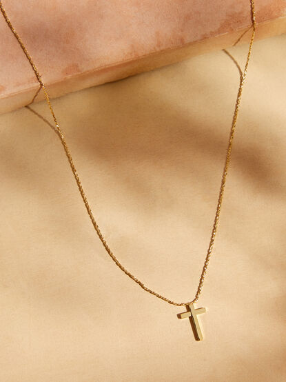 Cross My Heart Necklace - TULLABEE