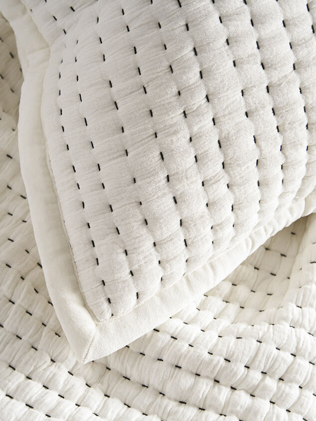 Sorrel Cotton Quilt Detail 3 - TULLABEE