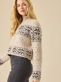 Aspen Snowflake Full Zip Detail 4 - TULLABEE