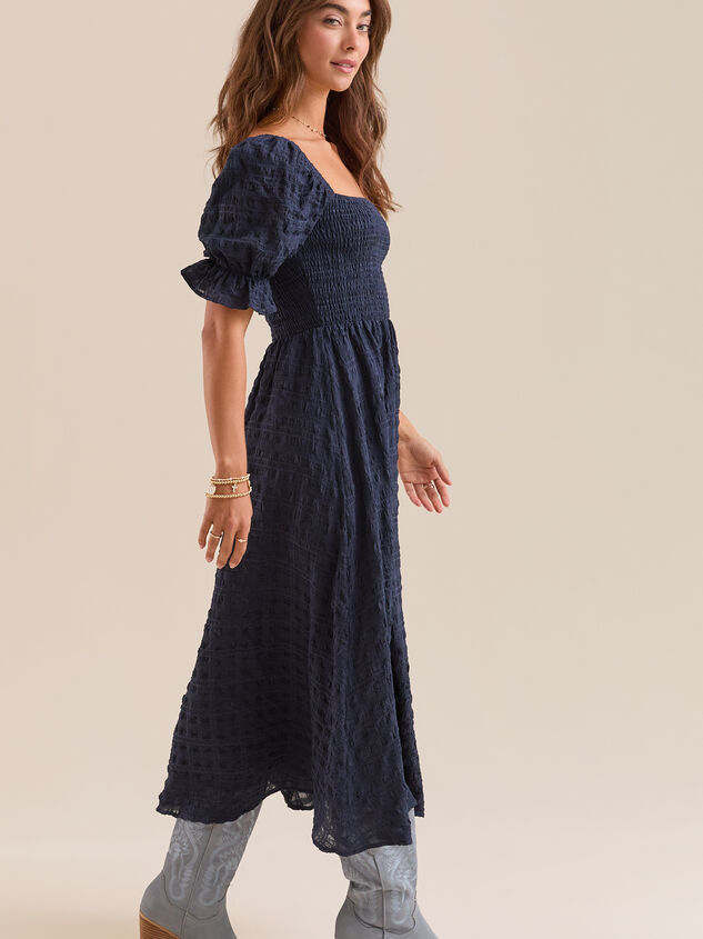 Mylee Textured Midi Dress Detail 4 - TULLABEE