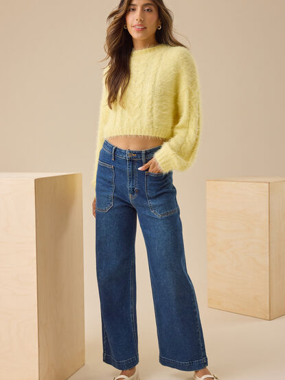 Callie Fuzzy Cropped Sweater - TULLABEE