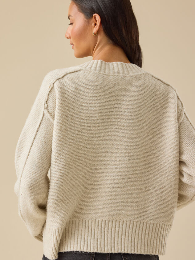 Joan V-Neck Boxy Sweater Detail 5 - TULLABEE