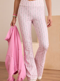 Turnout Floral Flare Leggings Detail 4 - TULLABEE