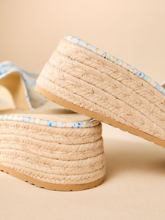 The Praciee Platform Sandal Detail 3 - TULLABEE