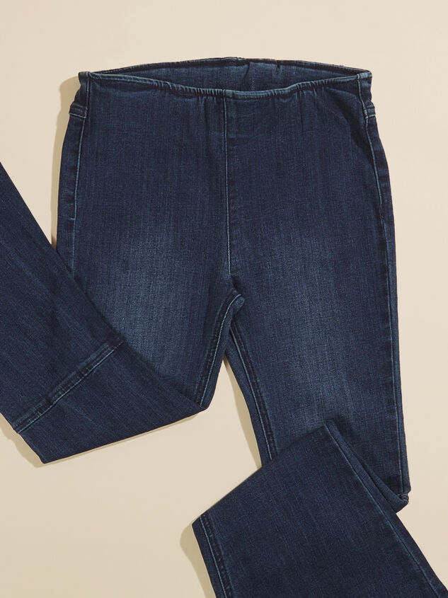Riley Youth  Flared Jeans Detail 3 - TULLABEE