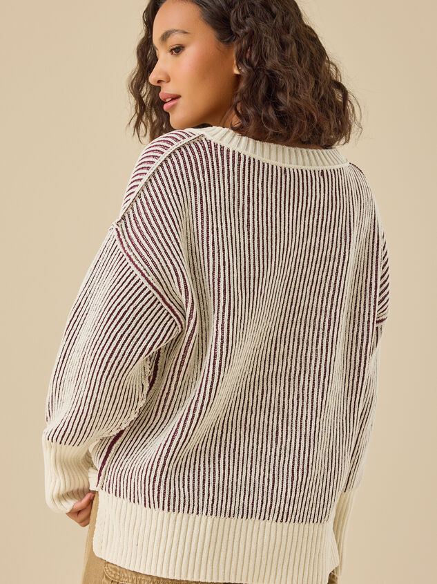 Arya Matte Chenille V-Neck Sweater Detail 5 - TULLABEE