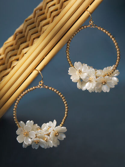 Open Floral Dangle Earrings - TULLABEE