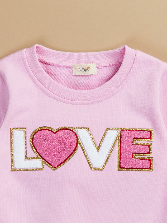 Love Patch Sweatshirt Detail 3 - TULLABEE