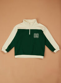 Campus Classic Quarter Zip Pullover Detail 2 - TULLABEE