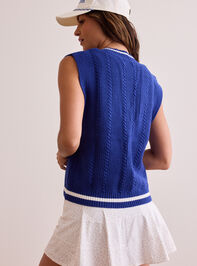 Varsity V-Neck Vest Detail 5 - TULLABEE