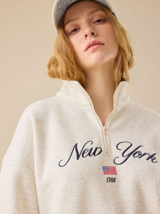 New York Varsity Quarter Zip Detail 3 - TULLABEE