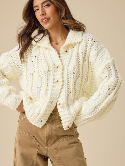 Jacqueline Chunky Cardigan - TULLABEE