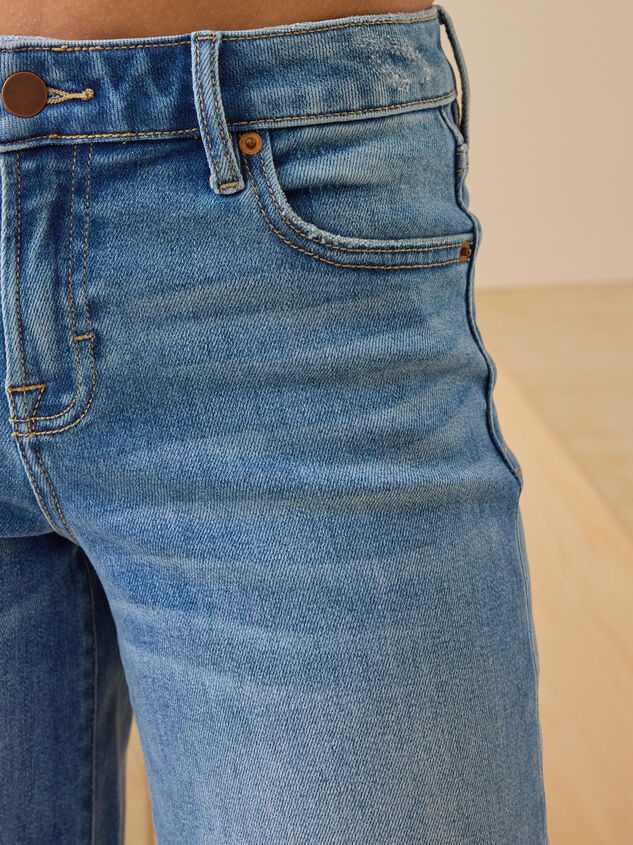 Rowe Straight Leg Jeans Detail 3 - TULLABEE
