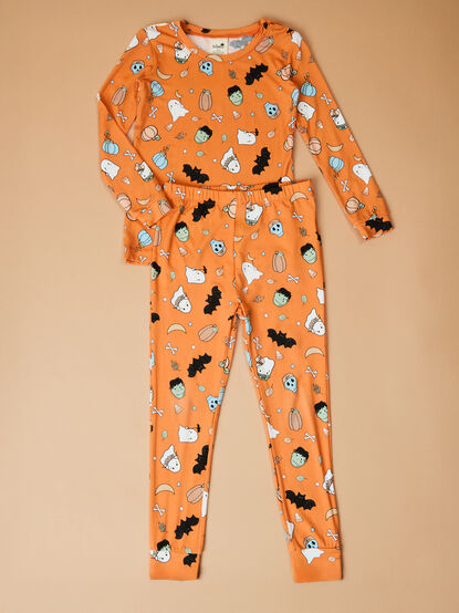 Spooky Season Lounge Set - TULLABEE
