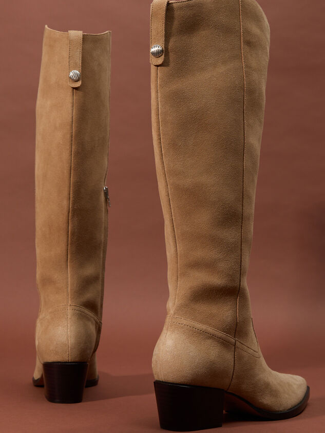 Virona Suede Boot Detail 3 - TULLABEE