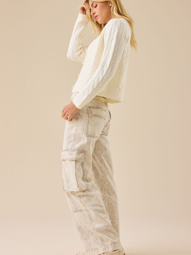 Harlow Pearl Button Cardigan Detail 4 - TULLABEE