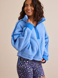 Sprint Sherpa Quarter Zip Detail 3 - TULLABEE