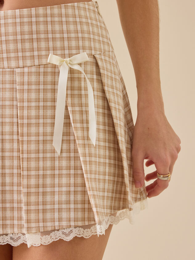 Carrie Pleated Mini Skort Detail 2 - TULLABEE