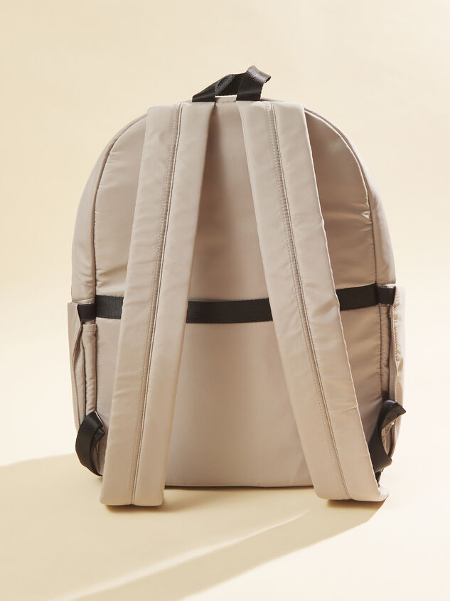 Deluxe Diaper Backpack Detail 3 - TULLABEE