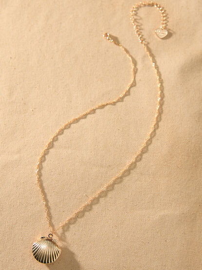 Shell Locket Necklace - TULLABEE