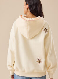 Leopard Star Stitched Hoodie Detail 5 - TULLABEE