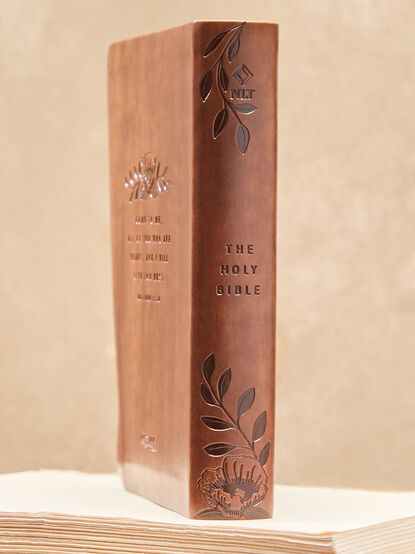 Hosanna Revival Compact Bible- Aurora Theme - TULLABEE