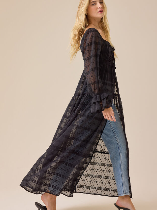 Stephany Embroidered Kimono Detail 2 - TULLABEE