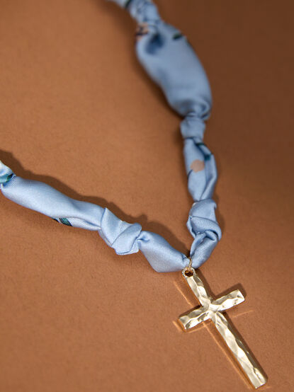 Bloom And Grace Scarf Necklace - TULLABEE