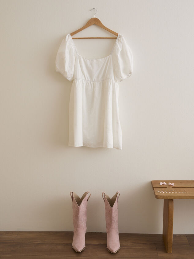 Meara Eyelet Bow Dress Detail 3 - TULLABEE