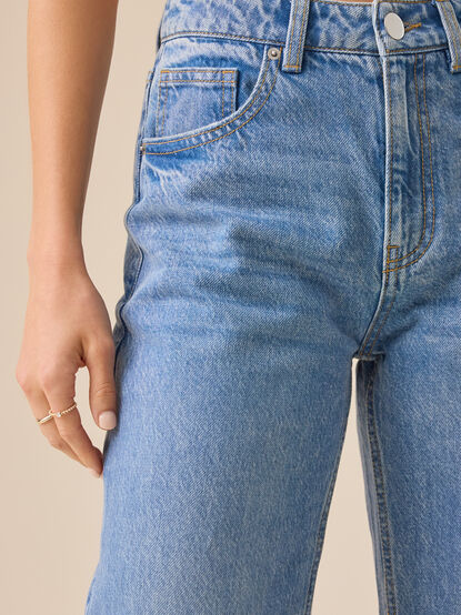 Sophia Relaxed Baggy Jean - TULLABEE