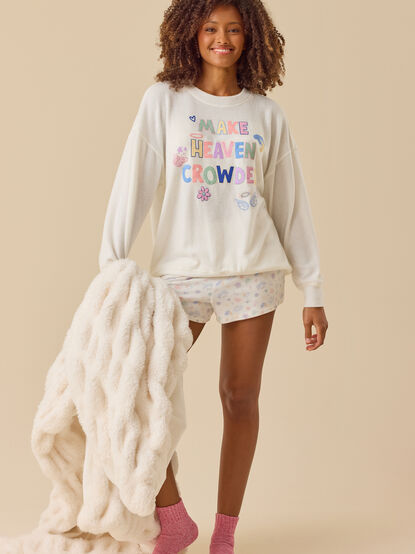 Make Heaven Crowded Lounge Top - TULLABEE