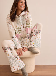 Christmas Patchwork Hoodie - TULLABEE