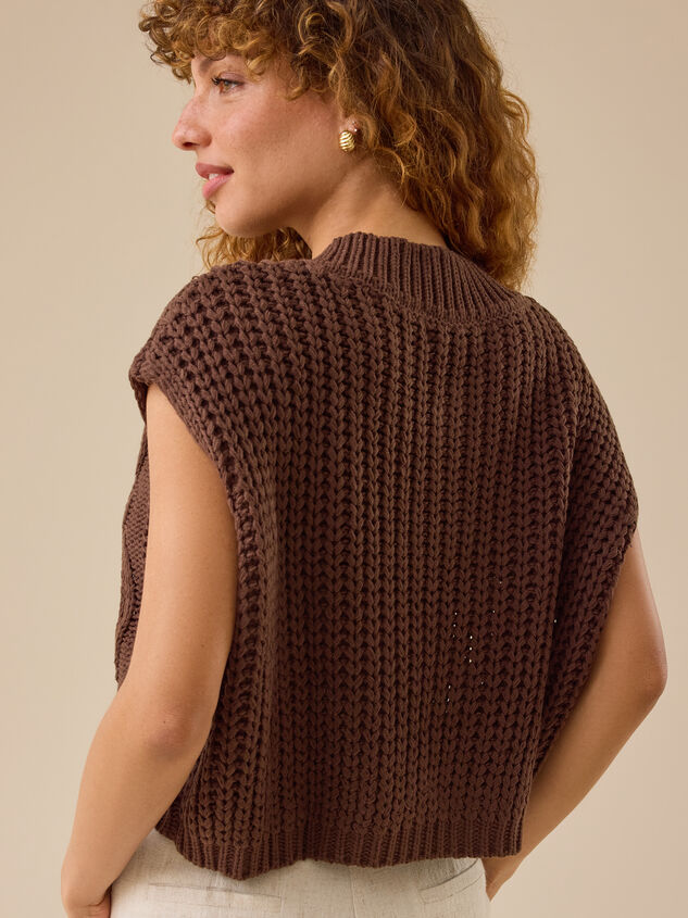 Rowlan Cable Knit Vest Detail 4 - TULLABEE
